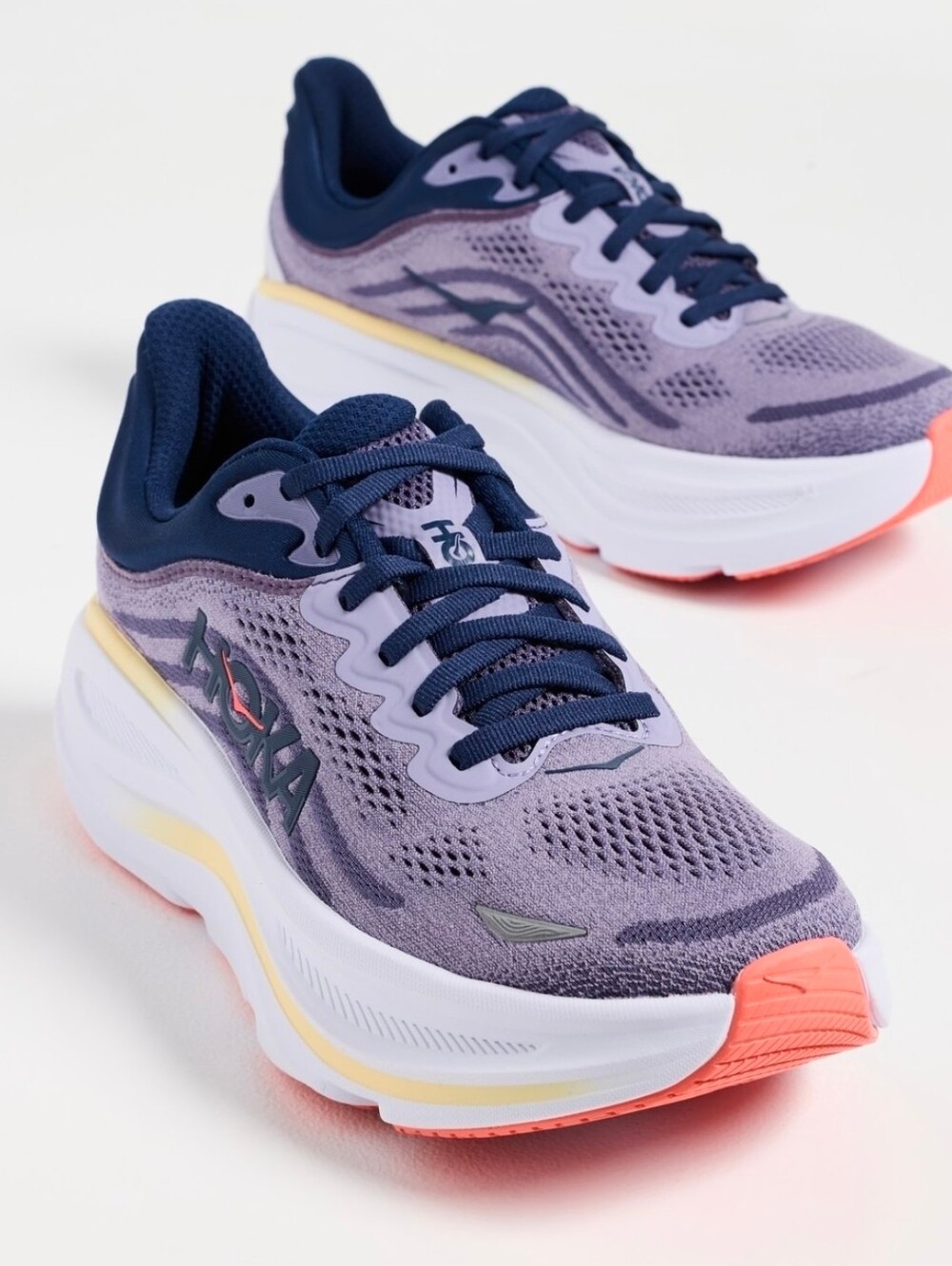 Hoka Bondi 9 Women's Berry Jam/Berry Patch colorway Size 6.5B